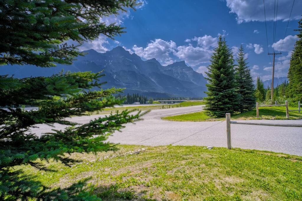 5 Mins To Banff - Cozy Townhome 2Br&2Bath - Banff Pass Included Canmore Exterior foto